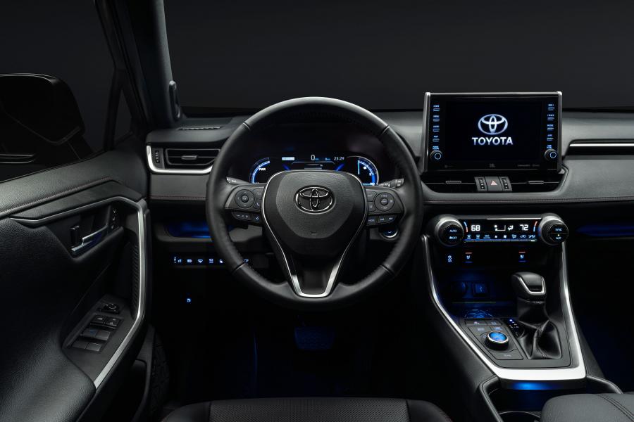 Торпедо Toyota RAV4 Prime 2020 года  (NA) (фото 21 из 41)